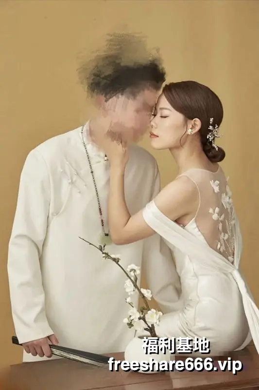 新娘定妆露点